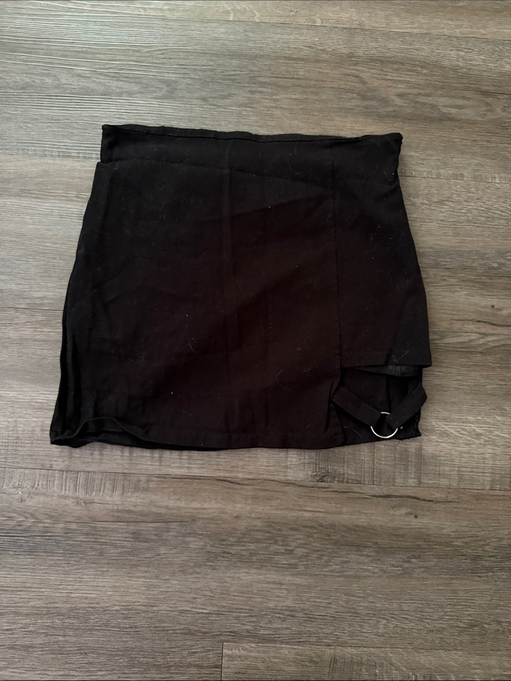 black skirt